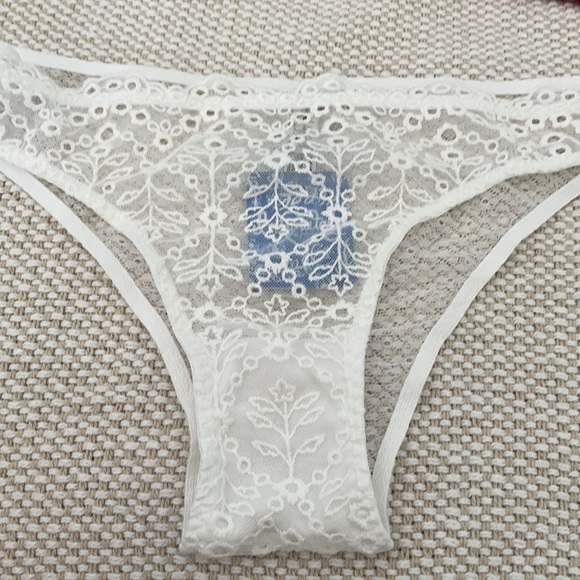 Free people laced eyelet undies - Picture 4 of 6